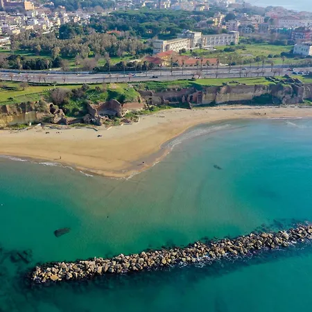 La Maison Du Port شقة *
